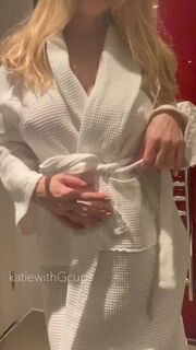 Robe short porn clips @ PinPorn